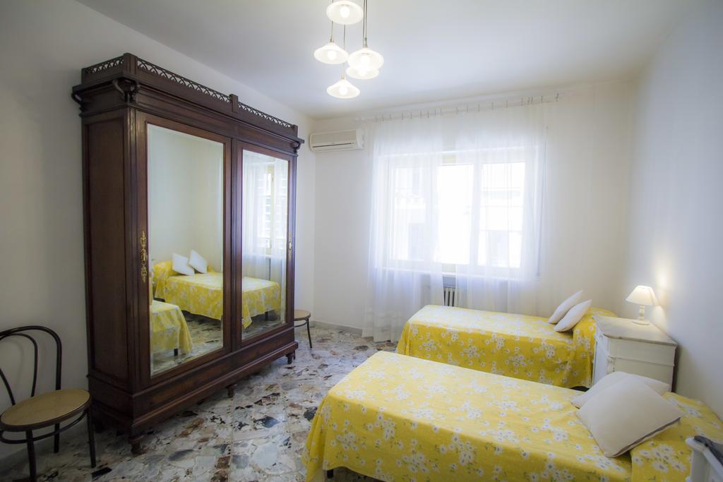 Bari Grand Central Apartment Exterior photo